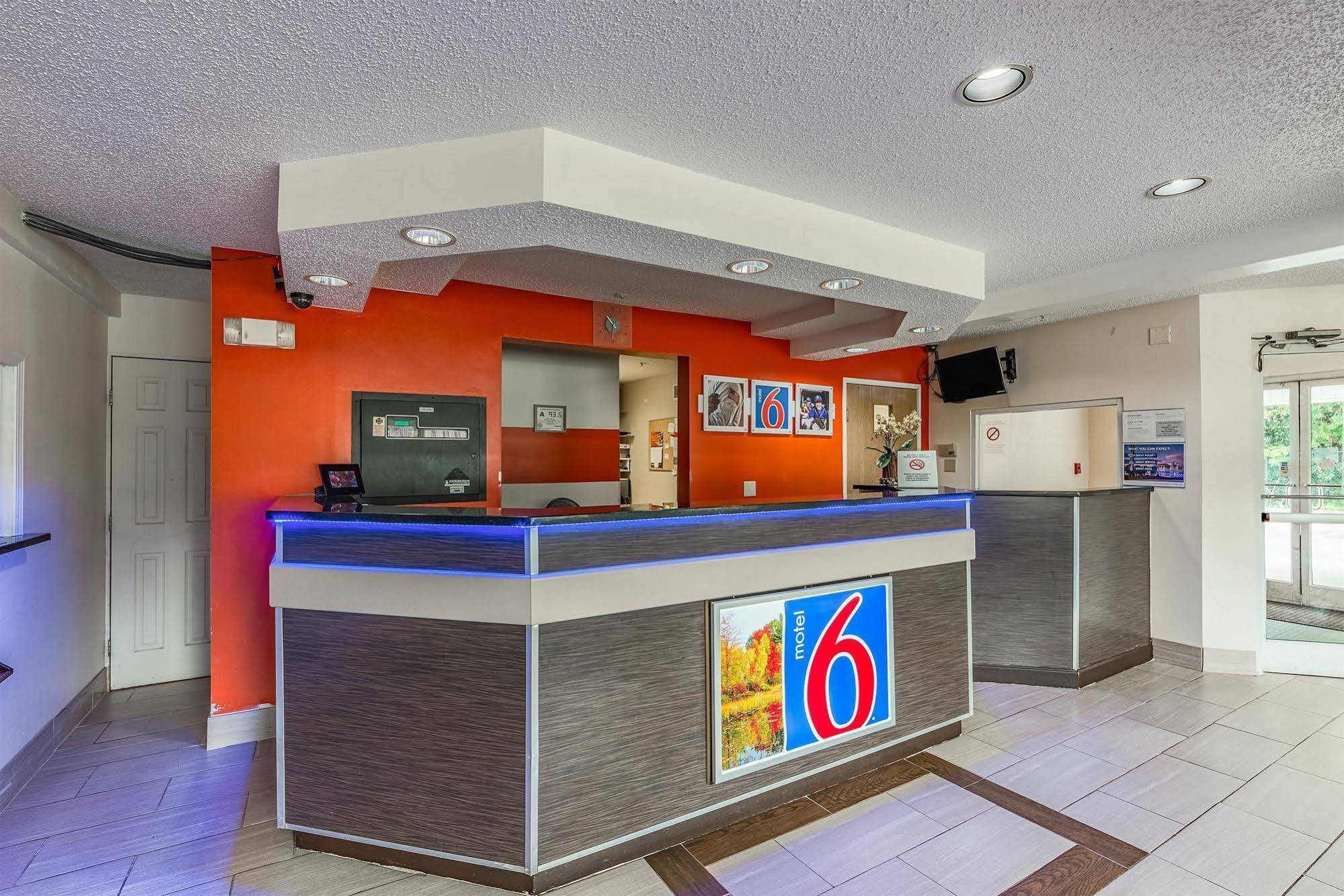 Motel 6-Charlotte, Nc - University Exteriér fotografie