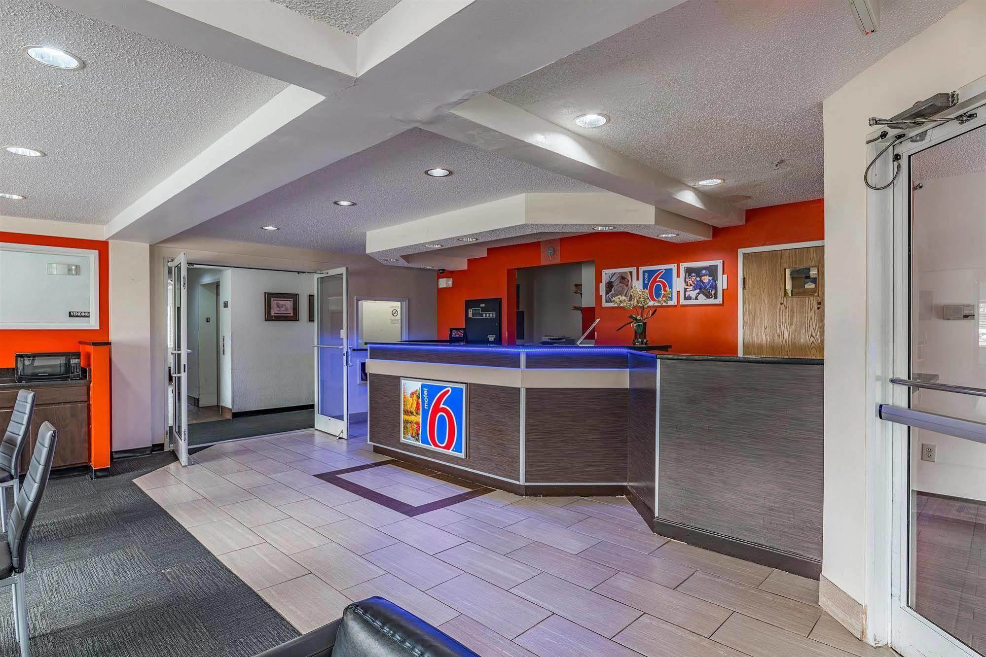 Motel 6-Charlotte, Nc - University Exteriér fotografie