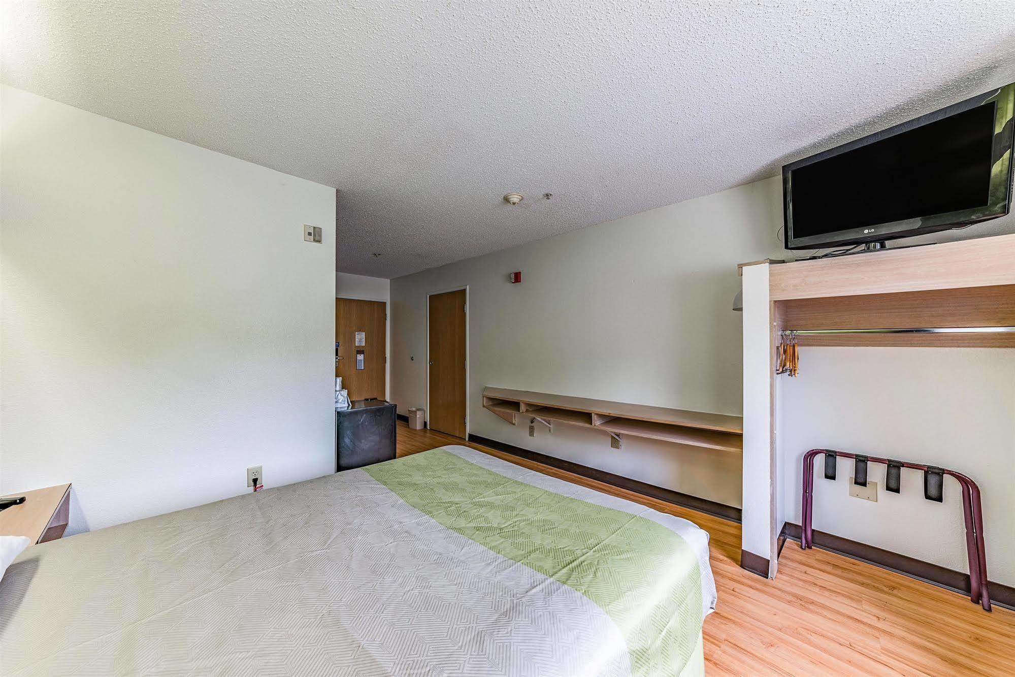Motel 6-Charlotte, Nc - University Exteriér fotografie