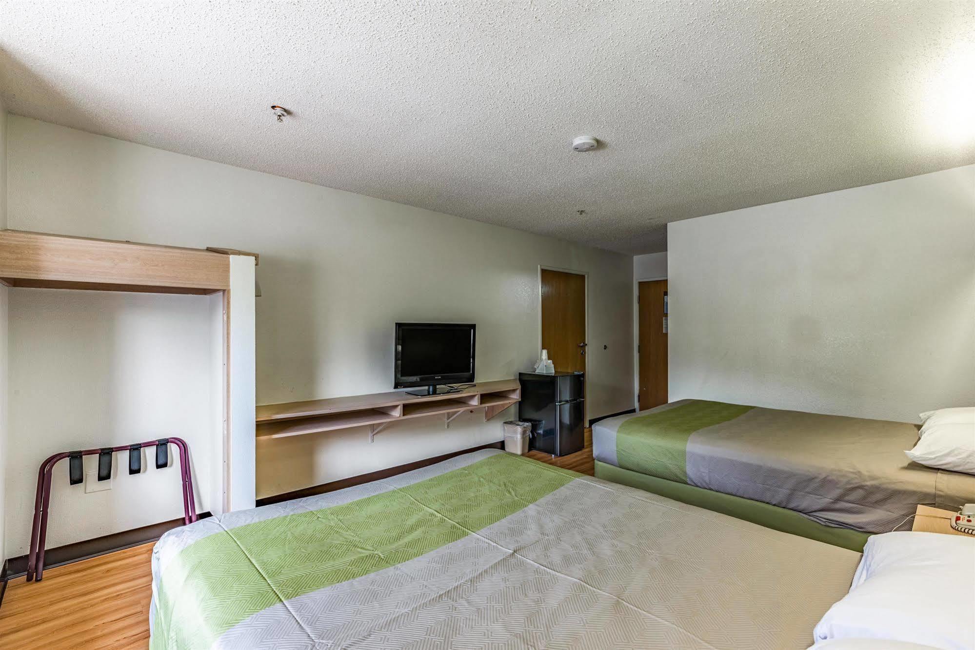 Motel 6-Charlotte, Nc - University Exteriér fotografie